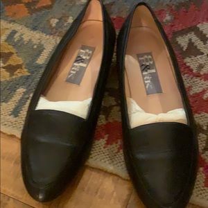 81st &Park Ladies flat shoes.